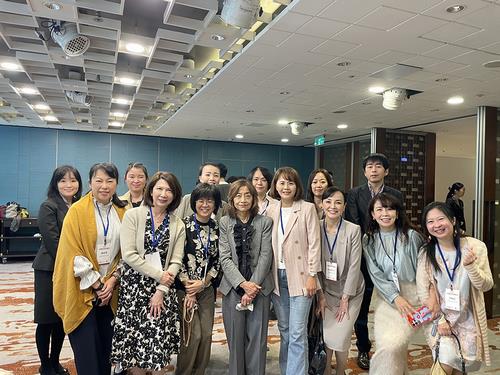 学長と本学同窓生